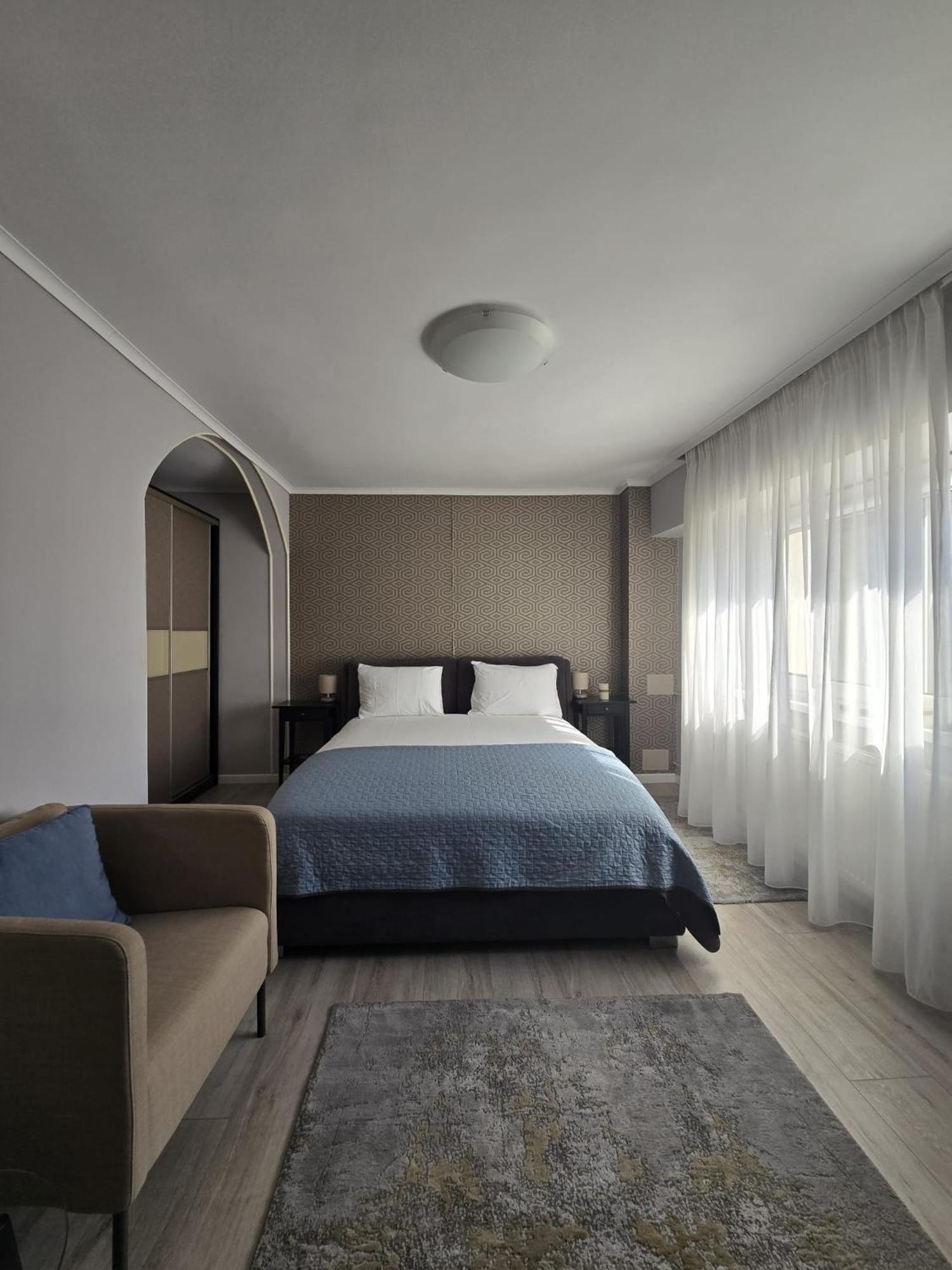 Romana Lahovary Studio Bukarest Exteriör bild