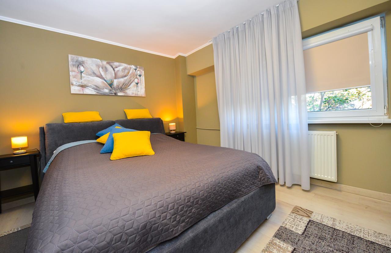 Romana Lahovary Studio Bukarest Exteriör bild